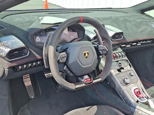 2019 Lamborghini Huracan Performante