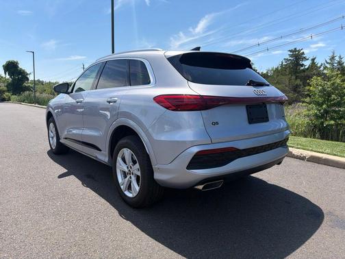 Silver Metallic 2025 Audi Q5 Premium TFSI quattro S tronic