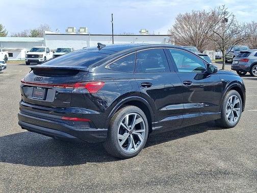 2025 Audi Q4 e-tron Sportback Premium Plus 55 quattro