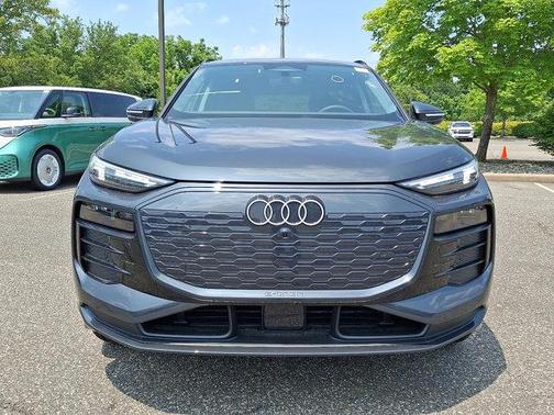 2025 Audi Q6 e-tron Premium Plus quattro