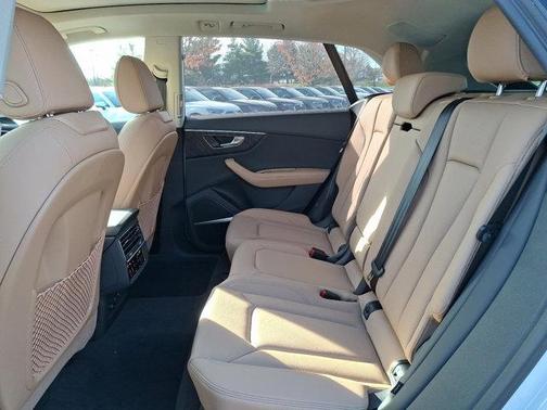 2025 Audi Q8 55 Premium Plus