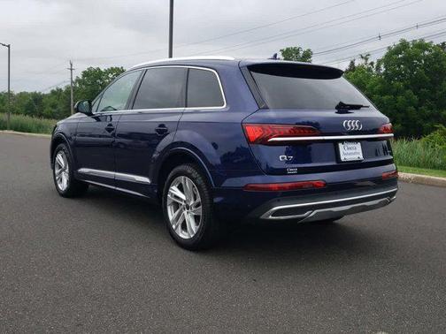 2024 Audi Q7 55 Premium Plus