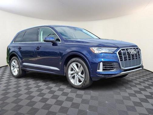 2024 Audi Q7 55 Premium Plus