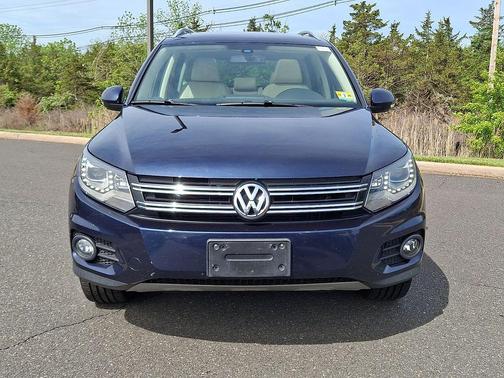Night Blue 2016 Volkswagen Tiguan SE