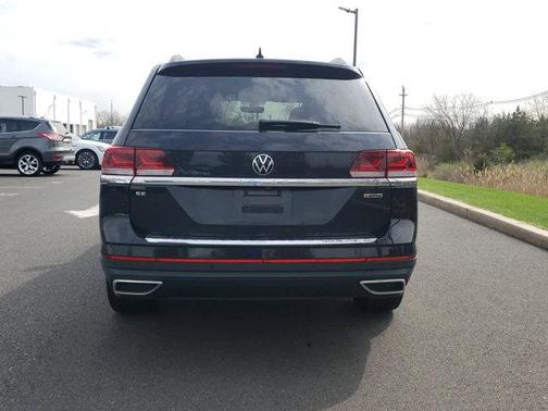 2022 Volkswagen Atlas 2.0T SE w/Technology 4MOTION