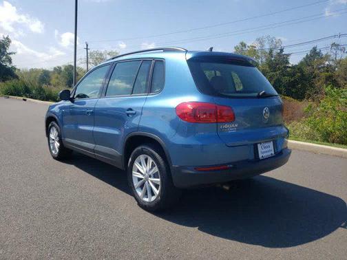 2018 Volkswagen Tiguan Limited 2.0T 4MOTION