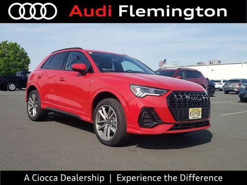 2025 Audi Q3 Premium 45 TFSI S line quattro Tiptronic