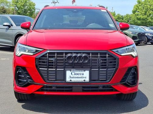 2025 Audi Q3 Premium 45 TFSI S line quattro Tiptronic