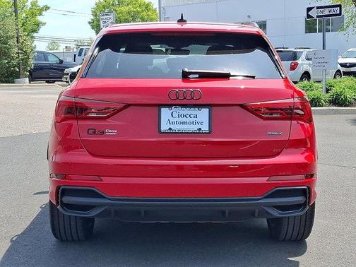 2025 Audi Q3 Premium 45 TFSI S line quattro Tiptronic