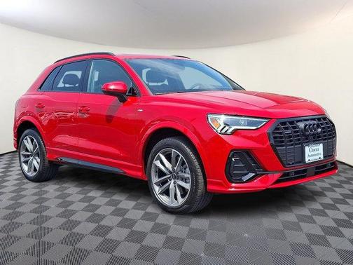 2025 Audi Q3 Premium 45 TFSI S line quattro Tiptronic