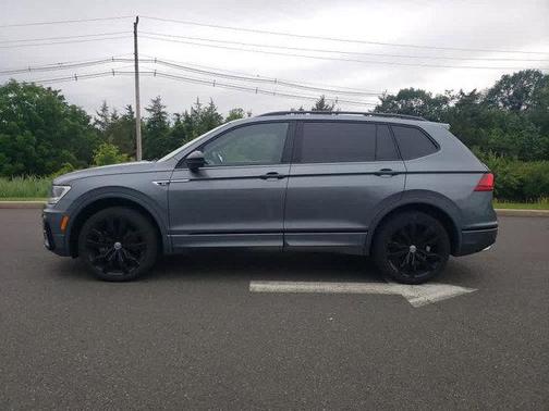 2021 Volkswagen Tiguan 2.0T SE R-Line Black 4MOTION