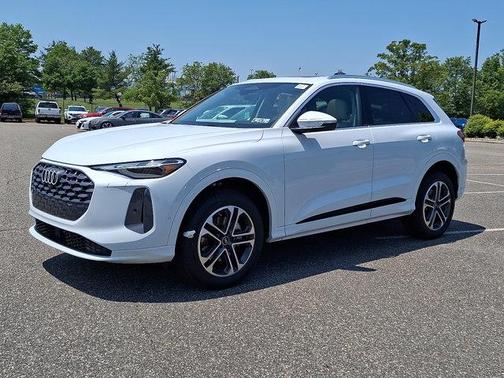 2025 Audi Q5 Premium