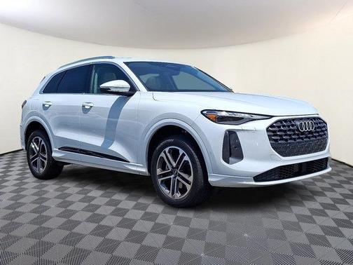 2025 Audi Q5 Premium