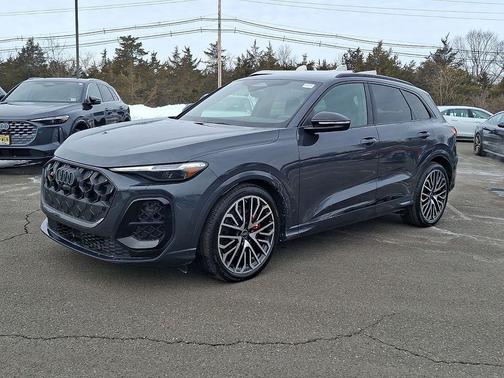 Tambora Gray Metallic 2025 Audi SQ5 3.0T Premium Plus
