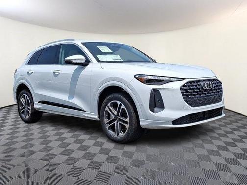 2025 Audi Q5 Premium