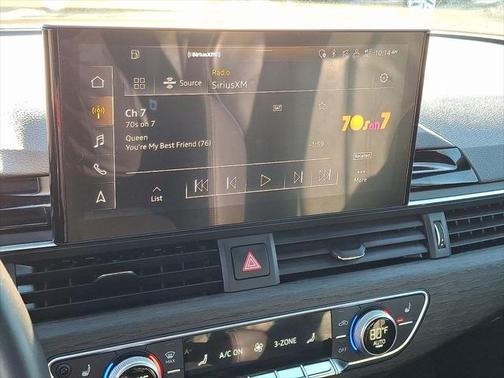 2023 Audi A4 Premium Plus 45 TFSI S line quattro S tronic