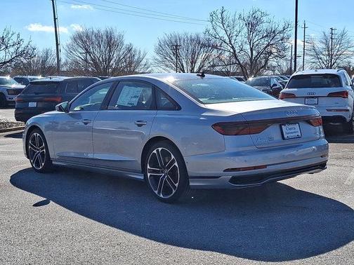 2025 Audi A8 L 55 TFSI quattro Tiptronic