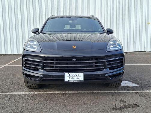 Black 2023 Porsche Cayenne Cayenne E-Hybrid Platinum Edition