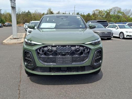 District Green Metallic 2026 Audi Q5 Premium Plus TFSI quattro S tronic