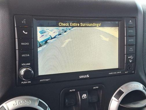 Bright White Clearcoat 2017 Jeep Wrangler Rubicon