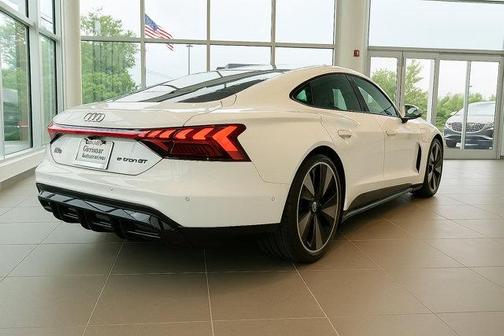 2025 Audi S e-tron GT Premium Plus