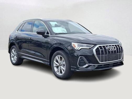 2025 Audi Q3 45 S line Premium Plus