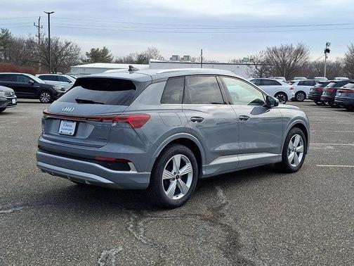 2025 Audi Q4 e-tron Premium 55 quattro
