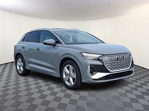 2025 Audi Q4 e-tron Premium 55 quattro