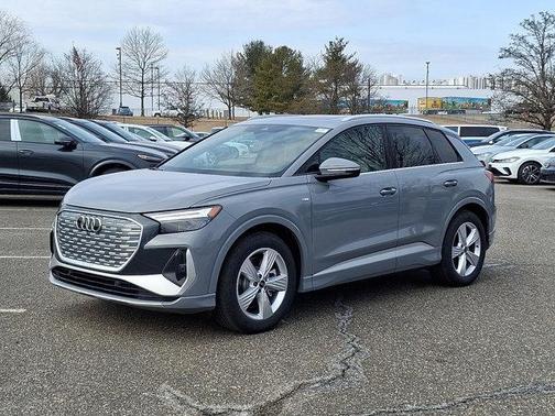 2025 Audi Q4 e-tron Premium 55 quattro