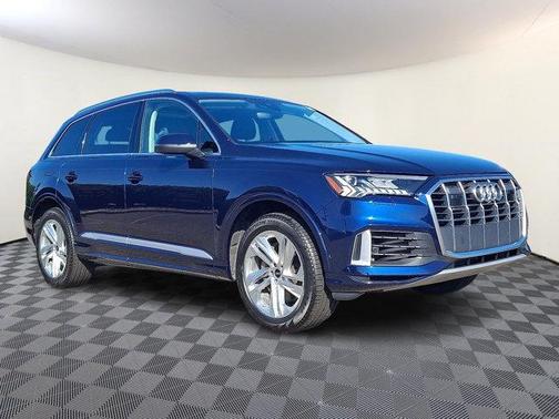 2024 Audi Q7 55 Premium Plus