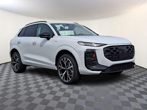 Glacier White Metallic 2026 Audi Q3 TFSI quattro S tronic
