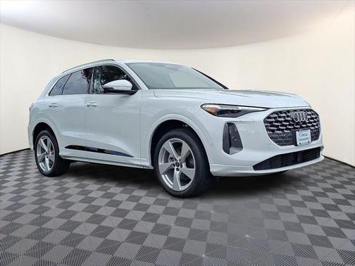 2025 Audi Q5 Premium Plus TFSI quattro S tronic