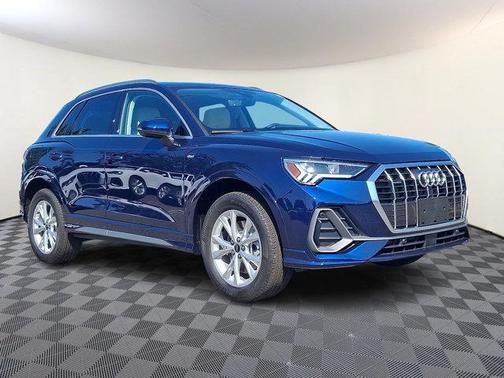 2025 Audi Q3 Premium 45 TFSI S line quattro Tiptronic