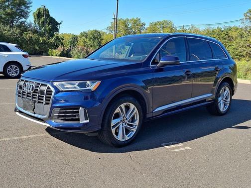 Navarra Blue Metallic 2022 Audi Q7 55 Premium Plus