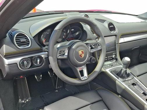 2025 Porsche 718 Boxster GTS 4.0