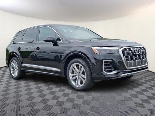 2025 Audi Q7 55 Premium