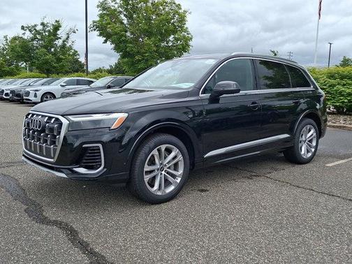 2025 Audi Q7 55 Premium