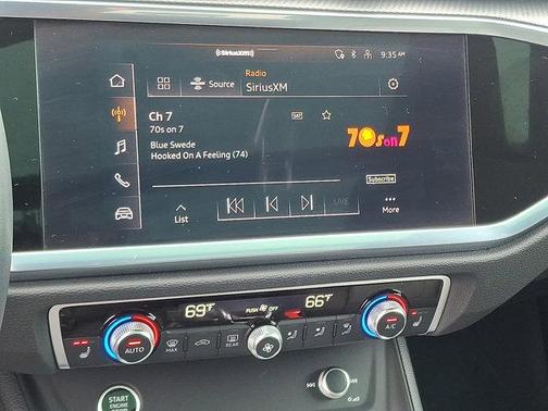 2022 Audi Q3 40 Premium