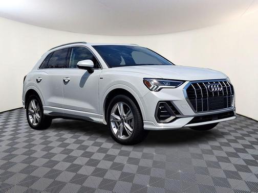 Glacier White Metallic 2023 Audi Q3 45 S line Premium Plus