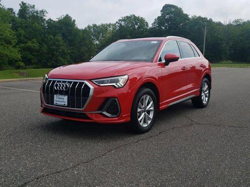 2024 Audi Q3 Premium 45 TFSI S line quattro Tiptronic