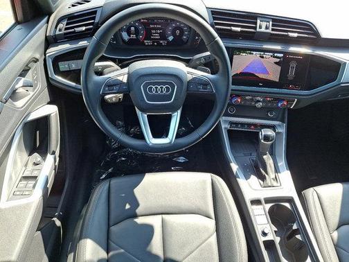 2024 Audi Q3 Premium 45 TFSI S line quattro Tiptronic