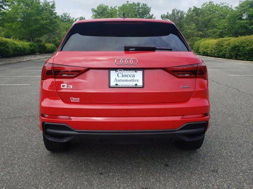 2024 Audi Q3 Premium 45 TFSI S line quattro Tiptronic