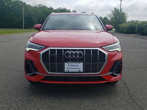 2024 Audi Q3 Premium 45 TFSI S line quattro Tiptronic