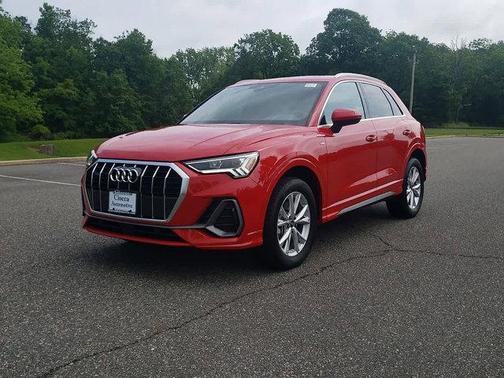 2024 Audi Q3 Premium 45 TFSI S line quattro Tiptronic