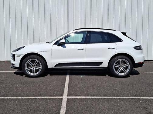 2021 Porsche Macan Base