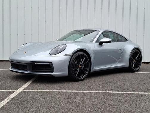 2020 Porsche 911 Carrera