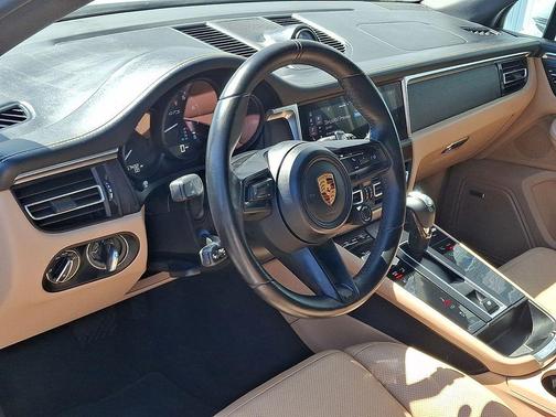 Carrara White 2022 Porsche Macan Macan GTS