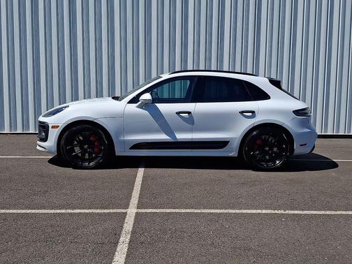 Carrara White 2022 Porsche Macan Macan GTS
