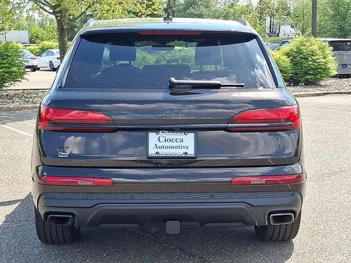 Brown Metallic 2025 Audi Q7 55 Premium Plus