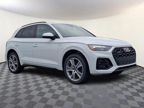 2025 Audi Q5 45 S line Premium